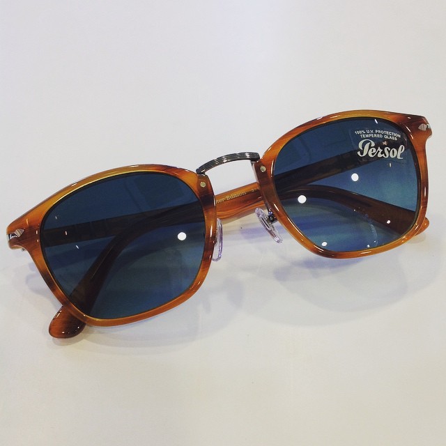 【Persol】ペルソール
Typewriter Edition  3110-S
入荷してます！！