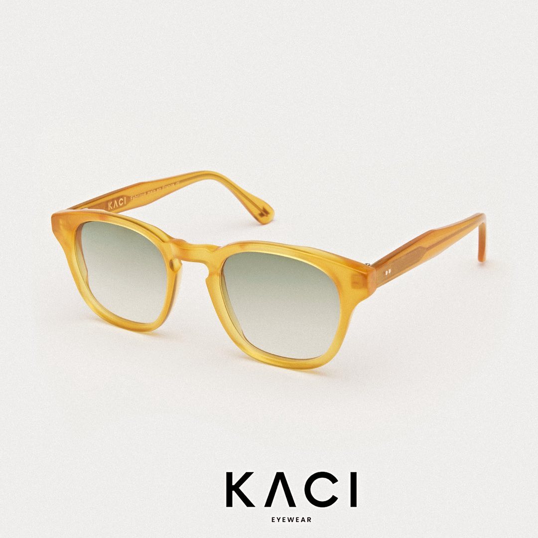 以前、Instagramにてご紹介させていただいてからご好評いただいております新規取り扱いブランド『KACI EYEWEAR』のヴィジュアルが届きましたので投稿させて頂きます！

KACI EYEWEARはフランスのブランドです。
全てハンドメイドにて生産され、どれも100本限定となりテンプル裏にはシリアルナンバーが刻印されています。
また、インナーメタルはブランドオリジナルのものを使用し、レンズはZeiss社のものを使用しているなどこだわりを感じます。
形はシンプルなデザインの中に風防を感じさせるような細かいカッティングが入っている等、是非皆様に手に取ってご覧頂きたい作りとなっております。

フレーム生地の組み合わせやカラーレンズのチョイスなどがとてもお洒落で、日本の皆様にも刺さるアイウェアではないでしょうか。

まだ、日本での取り扱いは当店のみとなっております！
是非手に取ってご覧頂きたいです！

商品に関するお問い合わせはDM、お電話、メールでも受付しておりますのでお気軽に問い合わせください。

︎shop data︎
最寄り駅 自由が丘
正面口出口から歩いて約５分です。
住所 152-0035
東京都目黒区自由が丘1-16-13ヒルズ自由が丘1F
︎03-5731-6612
info＠beauxyeux.jp

We have received the visuals of our new brand ``KACI EYEWEAR'', which has been well received since we introduced it on Instagram, so we would like to post it!

KACI EYEWEAR is a French brand.
All are handmade and limited to 100 pieces, each with a serial number engraved on the back of the temple.
In addition, the inner metal is original to the brand, and the lenses are from Zeiss.
It has a simple design with fine cuts that give it the feel of a windshield, making it a product that everyone should pick up and take a look at.

The combination of frame fabrics and choice of colored lenses are very stylish, and I think this eyewear will appeal to everyone in Japan.

Our store is still the only one that sells it in Japan!
I would love for you to pick it up and take a look!

For inquiries regarding products, please feel free to contact us by DM, phone, or email.

︎ shop information︎
SHOP beauxyeux Jiyugaoka
ZIPCODE 152-0035
1F Hills Jiyugaoka 1-16-13
Jiyugaoka Meguro-ku Tokyo JAPAN
︎+81-35731-6612
info@beauxyeux.jp

@kaci_eyewear 
@beauxyeux_azabu 
@beauxyeux_jiyugaoka