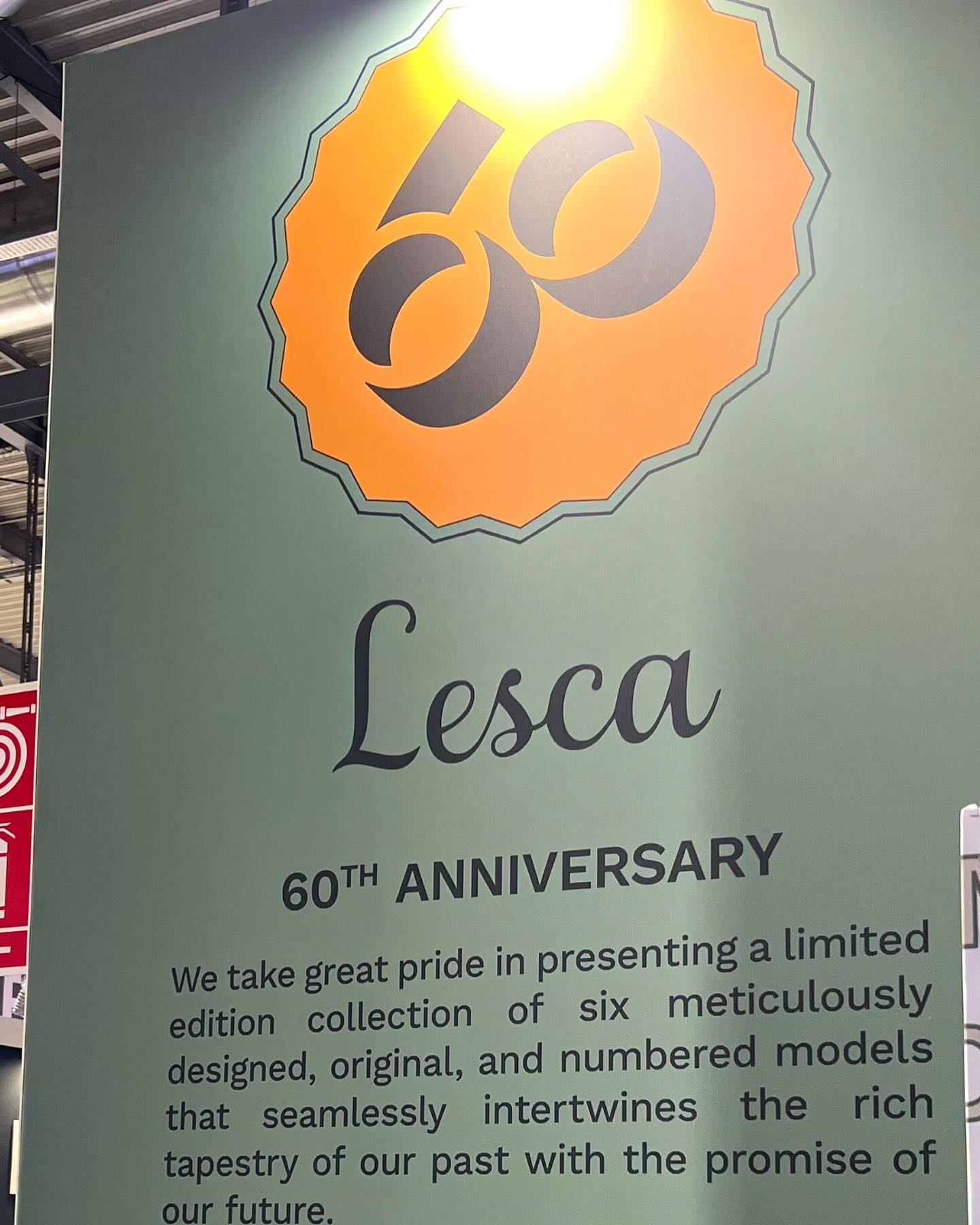 先日にイタリアのミラノで開催されたmidoの開催期間中にレスカルネティエの60周年の食事会にお誘いいただき参加させていただきました！

ミラノ市内にあるレストランにて行われました！
多数のオプティシャンや代理店の方が集まり盛り上がりました。

韓国の代理店の方とも話すことができ、レスカの注目度も高くなっているようです。モデルはPICAが人気と話していました！

またグローブスペックの代表の岡田さんやスタッフさんとお話しをさせていただきとても勉強になるお話しをさせていただき貴重な時間をありがとうございました。

またレスカファミリーには毎回お会いするたびにに対応いただきありがとうございます。レスカルネティエ60周年おめでとうございます！

︎shop data︎
最寄り駅 自由が丘
正面口出口から歩いて約５分です。
住所 152-0035
東京都目黒区自由が丘1-16-13ヒルズ自由が丘1F
︎03-5731-6612
info@beauxyeux.jp


 @lescalunetier 
@beauxyeux_azabu