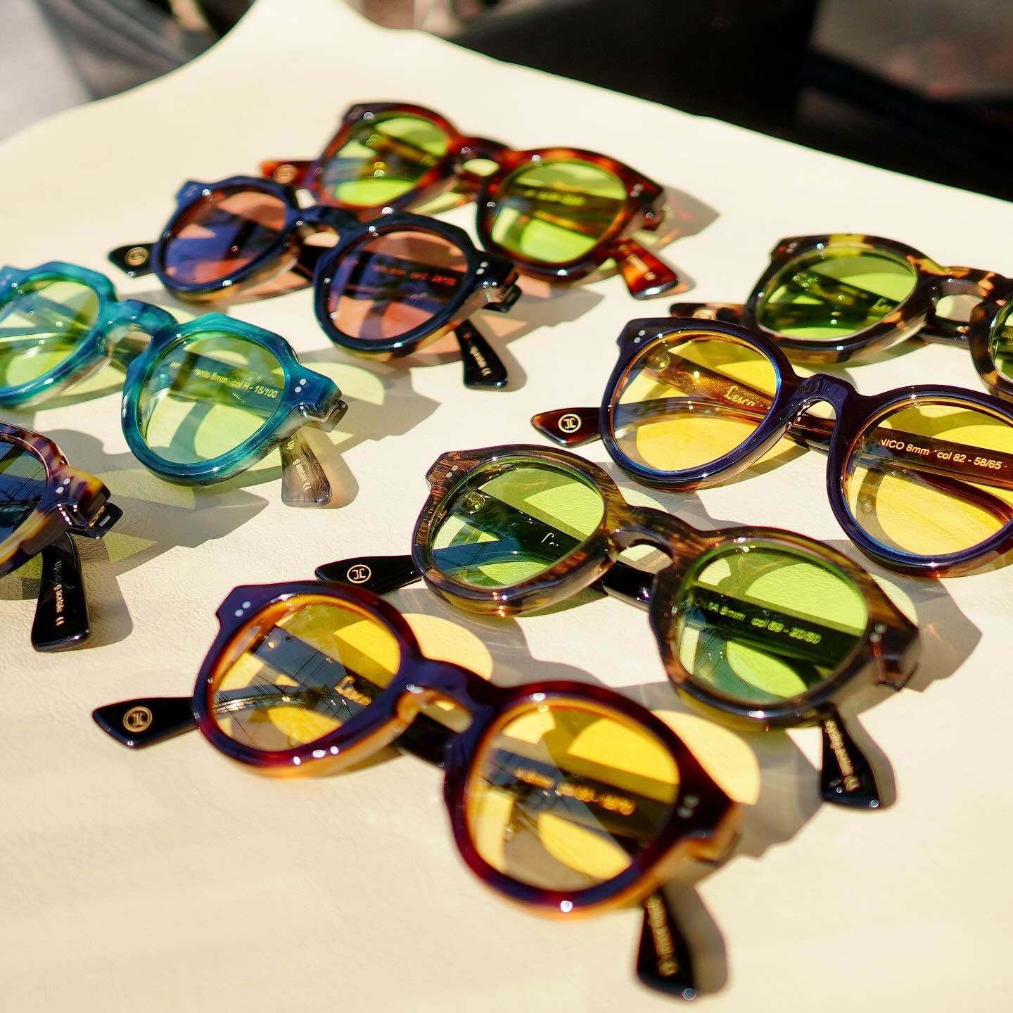brand: Lesca LUNETIER
Upcycling Acetate

Lesca LUNETIERより人気シリーズ『Upcycling Acetate(アップサイクリングアセテート)』が豊富に揃っております！

CROWNPANTO 8mm、CROWN XL PANTO 8mm、DECA、ROMA、NICO 8mmの定番から日本未展開のモデル等がございます。

お探しの方は是非この機会に。

アップサイクリングは、ヴィンテージのデッドストックの板生地を削り出し、貼り合わせによって美しい配色のフレームが生み出される数量限定生産品です。

商品に関するお問い合わせはDM、お電話、メールでも受付しておりますのでお気軽に問い合わせください。

?shop data?
最寄り駅 自由か?丘
正面口出口から歩いて約５分て?す。
住所 152-0035
東京都目黒区自由か?丘1-16-13ヒルス?自由か?丘1F
?03-5731-6612
info＠beauxyeux.jp

We have a wide selection of Lesca LUNETIER's popular "Upcycling Acetate" series! 

We have classic models like the CROWN PANTO 8mm, CROWN XL PANTO 8mm, DECA, ROMA, and NICO 8mm, as well as models not available in Japan. 

Don't miss this opportunity if you've been looking for something special. 

Upcycling is a limited-edition product made by carving and gluing together vintage deadstock boards of fabric into beautifully colored frames. 

Please feel free to contact us with any product inquiries via direct mail, phone, or email.

? shop information?
SHOP beauxyeux Jiyugaoka
ZIPCODE 152-0035
1F Hills Jiyugaoka 1-16-13
Jiyugaoka Meguro-ku Tokyo JAPAN
?+81-35731-6612
info@beauxyeux.jp

#自由か?丘 
#ホ?ス?ュー自由か?丘



@beauxyeux_azabu
@lescalunetier
@globespecs_1998
