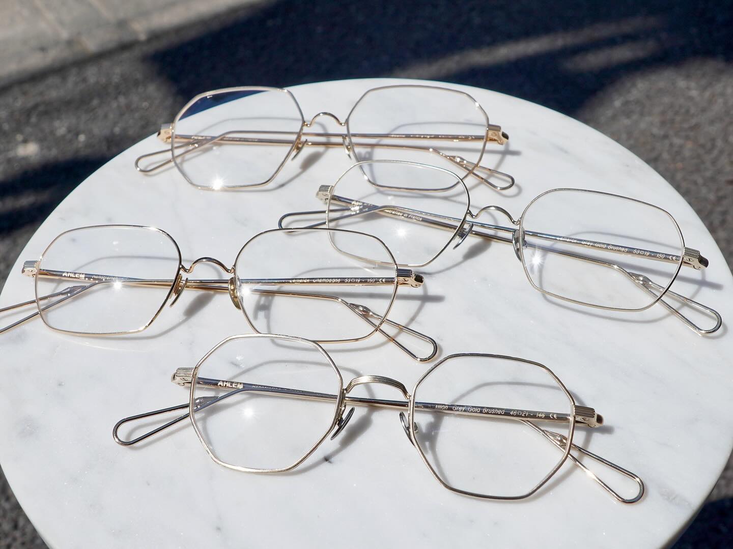 brand: AHLEM
model :Lamarck,Reaumur,Gaillon

AHLEMの25FWの新作と人気モデルの再入荷分のメタルフレームが届きましたので、お伝えさせて頂きます！

パリの映画の歴史を受け継ぎ、映画監督の視点と規律をコレクション全体に適用した“タイムレス”なコレクションがコンセプトとなっています。

またまた本当に良い型を出してくれる"AHLEM"
今の気分にとても合う新作だと思います。

この先もAHLEMのアイウェアが随時入荷予定ですので、入荷しましたらまたご紹介いたします！

?商品に関するお問い合わせはDM、お電話、メールでも受付しておりますのでお気軽に問い合わせください。

?shop data?
最寄り駅 自由か?丘
正面口出口から歩いて約５分て?す。
住所 152-0035
東京都目黒区自由か?丘1-16-13ヒルス?自由か?丘1F
?03-5731-6612
info＠beauxyeux.jp

We're thrilled to share that AHLEM's new FW25 collection and restocked metal frames of popular models have arrived!

The concept of this collection is "timeless," inheriting the history of Parisian cinema and applying the perspective and discipline of a film director to the entire collection.

AHLEM has once again produced some truly great styles.
I think these new pieces perfectly suit the current mood.

We will continue to receive more AHLEM eyewear in the future, so we'll introduce them to you as soon as they arrive!

?For product inquiries, please feel free to contact us via DM, phone, or email.

? shop information?
SHOP beauxyeux Jiyugaoka
ZIPCODE 152-0035
1F Hills Jiyugaoka 1-16-13
Jiyugaoka Meguro-ku Tokyo JAPAN
?+81-35731-6612
info@beauxyeux.jp


#自由か?丘 
#ホ?ス?ュー自由か?丘



@beauxyeux_azabu
@ahlem
@globespecs_1998