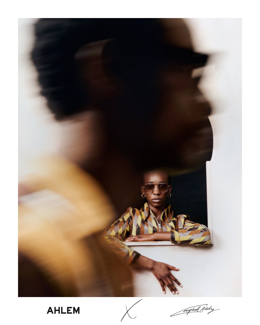 AHLEMの特別なコラボレーションアイテムが本日、2025年10月11日(土)より発売です！

アセテートとメタル各1型ずつ（合計2型）?の展開となっています！

AHLEMから英国とガーナにルーツを持つフォトグラファーである?Campbell Addy（キャンベル・アディ）?とのコラボレーションコレクションを発表します。
?
本コレクションは、1960年代の西アフリカにおける自由な自己表現と、Addy自身のロンドンでの経験から着想を得た本コレクションは文化の融合と個性の力強さを体現しています。

アセテート：Matt Black(新色) / サイズ：48-23?

メタル：Champagne / サイズ：56-18

限定数：?各250本限定 シリアルナンバー入り

ケース：オレンジ色のヴィーガンレザーケース（ショルダーストラップ付き）

クリーニングクロス：Campbell Addy本人のアートワークをプリントしたデザイン
?
●Campbell Addy
イギリスとガーナにルーツを持つフォトグラファー。
多様な背景に根ざした視点から「アイデンティティ」を探求する作品で知られています。
セントラル・セント・マーチンズ卒業後、Forbes 30 Under 30?や?British Fashion Awards?などで高く評価され、
2024年には英国王立写真協会賞を受賞。2025年にはアトランタのSCAD FASH Museumで米国初の個展を開催しました。

?商品に関するお問い合わせはDM、お電話、メールでも受付しておりますのでお気軽に問い合わせください。

?shop data?
最寄り駅 自由か?丘
正面口出口から歩いて約５分て?す。
住所 152-0035
東京都目黒区自由か?丘1-16-13ヒルス?自由か?丘1F
?03-5731-6612
info＠beauxyeux.jp

Special collaboration items from AHLEM will be available from today, Saturday, October 11, 2025! 

Two styles in total, one in acetate and one in metal, are available! 

AHLEM is pleased to announce a collaboration collection with Campbell Addy, a photographer with roots in the UK and Ghana. 

Inspired by the free self-expression of 1960s West Africa and Addy's own experiences in London, this collection embodies the fusion of cultures and the strength of individuality. 

Acetate: Matte Black (New Color) / Size: 48-23

Metal: Champagne / Size: 56-18

Limited Edition: 250 pieces each, individually numbered

Case: Orange vegan leather case (with shoulder strap)

Cleaning Cloth: Campbell Addy's artwork printed on it

?For product inquiries, please feel free to contact us via direct mail, phone, or email.

? shop information?
SHOP beauxyeux Jiyugaoka
ZIPCODE 152-0035
1F Hills Jiyugaoka 1-16-13
Jiyugaoka Meguro-ku Tokyo JAPAN
?+81-35731-6612
info@beauxyeux.jp


#自由か?丘 
#ホ?ス?ュー自由か?丘



@beauxyeux_azabu
@beauxyeux_jiyugaoka 
@ahlem