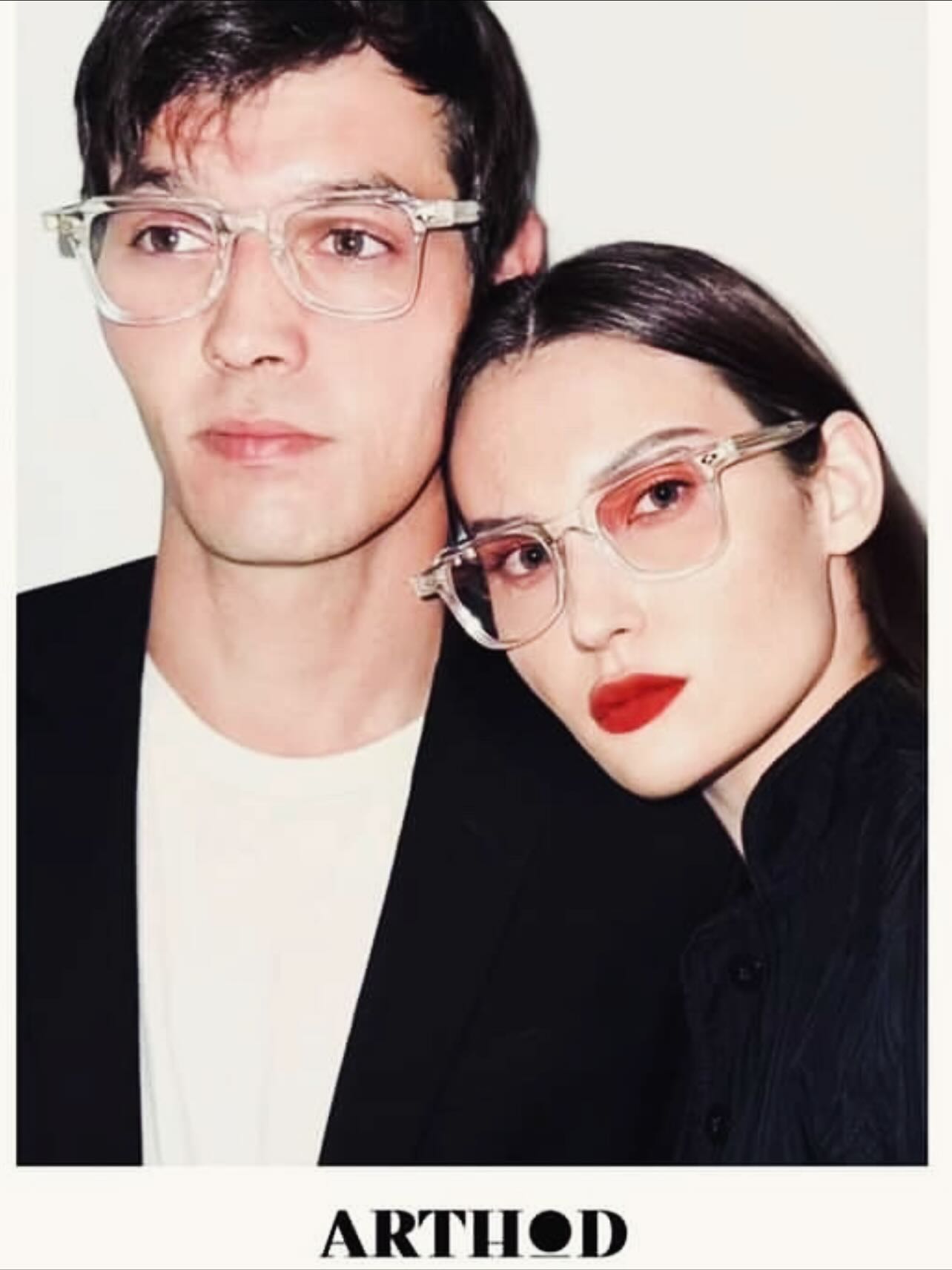 ARTHOD  EYEWEARフランスブランド
先月フランスのパリで開催されましたsilmo展にて
初めてコレクションを見た時に直感にてデザインのフォルムに惹かれ、全てのラインナップを見せていただき、デザイナーJULIEN氏からの説明を受けて仕入れることができました。

2枚目の画像が今年のsilmo展でのデザイナーのJULIEN氏です。
仕入れの時もとても詳しく説明いただき
プロダクトへの情熱を感じました。

これからに期待されるブランドなると思いますので店頭にて是非チェックしてみてください。

ブランド説明

ARTHODはeyewear業界に長く携わっているデザイナーJULIEN氏により手がけられたコレクションは芸術、歴史、そして過去のライフスタイルに影響を受け、往年の象徴的でカリスマ性のあるラインと、洗練された現代的な技術を融合させることに成功しました。古き良きフランスへのノスタルジアと融合させながら、ARTHODはそのルーツ、歴史的・文化的遺産を改めて見つめ直し、感動と芸術性を兼ね備えたトリビュートを制作しました。レトロとシックが真に融合したコレクションに仕上げられています。

?shop information?
店名　ボズュー自由ヶ丘
最寄り駅 自由が丘
正面口出口から歩いて約５分です。
住所 152-0035
東京都目黒区自由が丘1-16-13ヒルズ自由が丘1F
?03-5731-6612
info@beauxyeux.jp 

? shop information?
SHOP beauxyeux Jiyugaoka
ZIPCODE 152-0035
1F Hills Jiyugaoka 1-16-13
Jiyugaoka Meguro-ku Tokyo JAPAN
?+81-35731-6612
info@beauxyeux.jp


@arthod_eyewear 
@beauxyeux_jiyugaoka
@beauxyeux_azabu