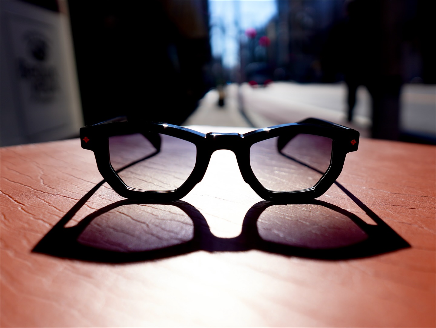 【待望の再入荷】
brand: SATO EYEWEAR
model:LA SUPERBA
col:N-1

今年の9月より取り扱いを開始しており好評いただいているフランスのSATO EYEWEAR。
製造は全て日本で行っており、数量限定生産にてこだわり尽くしたアイウェアを展開しております。

前回入荷時にはすぐ完売いたしましたモデル名LA SUPERBA 

フレームのデザインやカッティングが特徴的であり品質の高いプラスチックフレームに仕上げられています。

ラグジュアリーアイウェアの中でもサイズ感がとても良くシンプルながらに上質な1本です。

現在取り扱い店舗も少ないため直接ご覧いただける機会も少ないので是非SATOの世界観を店舗にてお試しください。

商品に関するお問い合わせはDM、お電話、メールでも受付しておりますのでお気軽に問い合わせください。

shop data
最寄り駅 自由が丘
正面口出口から歩いて約５分です。
住所 152-0035
東京都目黒区自由が丘1-16-13ヒルズ自由が丘1F
03-5731-6612
info＠beauxyeux.jp

We began stocking French brand SATO EYEWEAR in September of this year and have received positive reviews.

All manufacturing is done in Japan, and we offer meticulous eyewear in limited quantities.

Model LA SUPERBA sold out immediately the last time we received it.

The frame design and cutting are distinctive, and it is made of high-quality plastic.

Even among luxury eyewear, this is a perfect size, a simple yet high-quality pair of glasses.

Currently, there are few stores that carry this brand, so there are few opportunities to see it in person, so please come and experience the world of SATO for yourself.

For product inquiries, please feel free to contact us via direct mail, phone, or email.

shop information
SHOP beauxyeux Jiyugaoka
ZIPCODE 152-0035
1F Hills Jiyugaoka 1-16-13
Jiyugaoka Meguro-ku Tokyo JAPAN
+81-35731-6612
info@beauxyeux.jp

#自由が丘 
#ボズュー自由が丘



@beauxyeux_azabu
@sato.eyewear