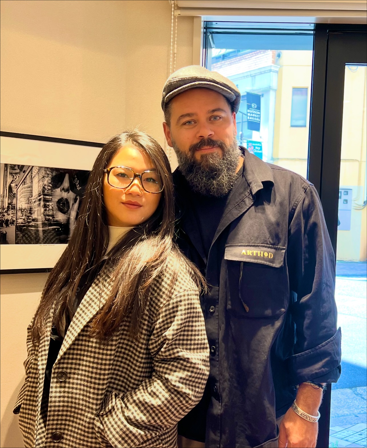 インスタご覧の皆さまこんにちは！
昨日はフランスブランド"ARTHODのデザイナーのJULIEN氏が麻布店に来店いただきました！
今年のフランスの展示会にて初めてお会いして、ジュリアン氏のデザインやアイウェアに対する姿勢に惹かれ、自由ヶ丘店にて取り扱いをはじめています。

今回もシルモ展では見れていないサンプル、プロトタイプを見せていただきとても良かったです。
アジアンフィットに対応したモデルもあり、今後にとても期待されるブランドです。

来年にまた商品は入荷の予定です！
是非ご期待ください。

Hello to everyone following our Instagram!
Yesterday, JULIEN, the designer of the French brand ARTHOD, visited our Azabu store!
We met him for the first time at an exhibition in France this year, and were so impressed by Julien's designs and his approach to eyewear that we started carrying his products.
They are currently available at our Jiyugaoka store, but some of their products have also arrived at our Azabu store.
Once again, we were shown samples and prototypes that we hadn't seen at Silmo, which was great.
They also have models that are suitable for Asian fits, so this is a brand with great potential for the future.

We plan to have more products in stock next year!
Please look forward to it.

︎ Shop Information ︎
::: Beauxyeux Azabu :::
Nearest Station: Azabu-Juban Station
Approximately 1-minute walk from Exit 5b
Address: 1F Suda Building, 1-10-12 Azabu-Juban, Minato-ku, Tokyo 106-0045
︎03-6230-9983
azabu@beauxyeux.jp

@arthod_eyewear 
@beauxyeux_azabu