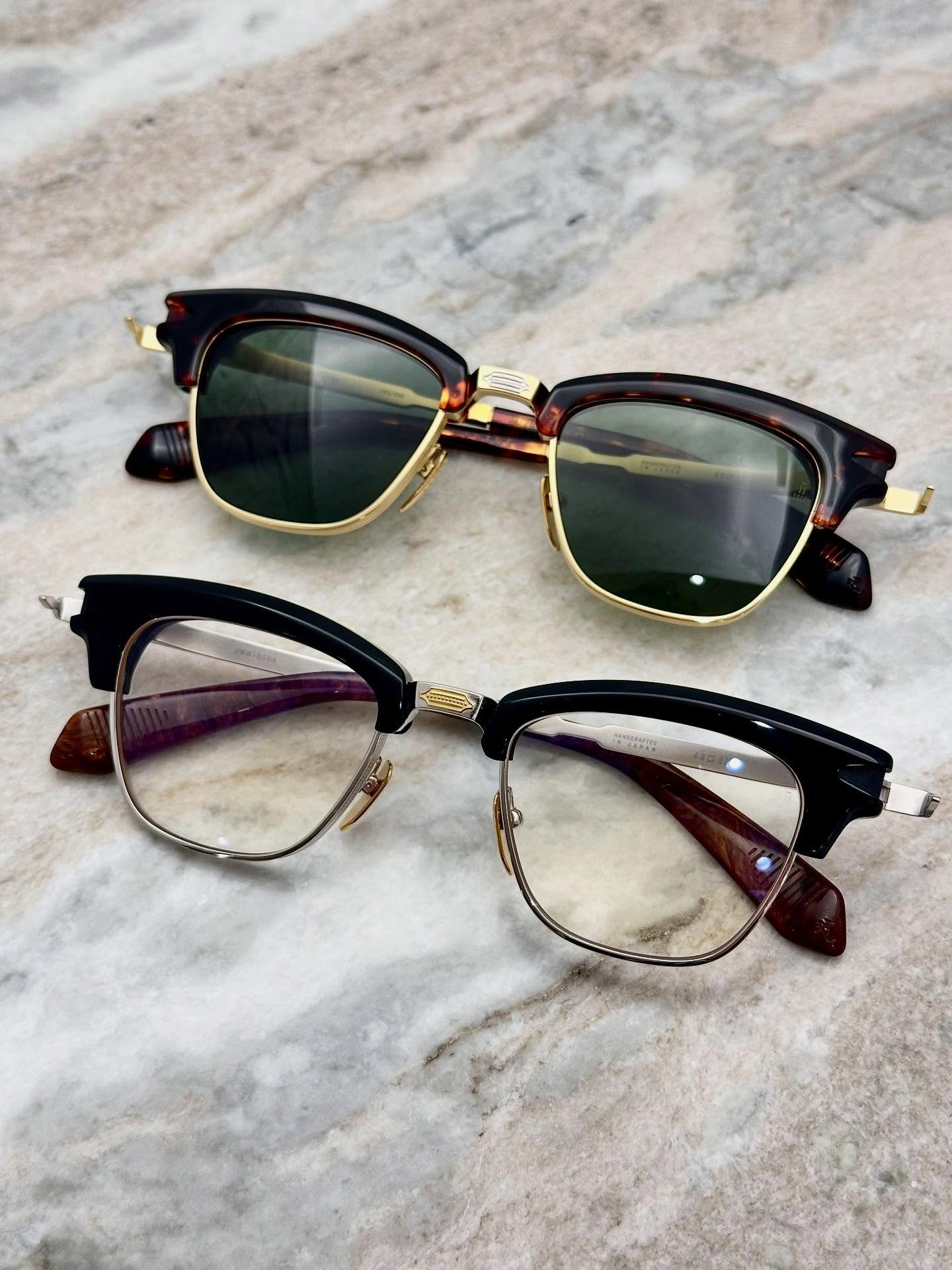 【哲学と知性の象徴をかける – SARTRE】
brand : Jacques Marie Mage
mod : SARTRE
col : Noir X, Etna
実存主義や小説『嘔吐』で知られるフランスの哲学者、ジャン=ポール・サルトル。
そんな彼の名を冠したモデルを取り上げるのが、JMMらしい文化的な視点です。
この「SARTRE」は、1950年代の反体制派・反主流の知識人が愛用していたRay-Ban「CLUBMASTER」をオマージュしたデザイン。
ビートニクをはじめ、マルコムXやスパイク・リーがかけていたことでも知られ、“知性”と“反主流文化の香り”が同居する一本です。
文脈こそ異なりますが、50年代の知識人像を想起させる佇まいは、以前ご紹介した「JULIEN」とも通じるものがあります。
文化的背景を語りましたが、フレームそのものも秀逸。
エッジを効かせながらもやりすぎないブロウラインが、洗練された知的なムードを自然に引き立ててくれます。
クラシックな一本をお探しの方、また当時の文化に魅力を感じる方にぜひおすすめしたいフレームです。
ぜひ店頭でお試しください。
shop data
::: ボズュー麻布 :::
最寄り駅 麻布十番駅
5b出口から徒歩約1分
住所 106-0045
東京都港区麻布十番1-10-12須田ビル 1F
03-6230-9983
azabu@beauxyeux.jp
Jean-Paul Sartre, the French philosopher known for existentialism and his novel Nausea, lends his name to this model—a choice that reflects JMM’s distinctively cultural approach.
The “SARTRE” is inspired by the Ray-Ban Clubmaster, a frame favored by anti-establishment and counter-mainstream intellectuals in the 1950s. Associated with the Beat Generation as well as figures like Malcolm X and Spike Lee, it carries a unique blend of intellectualism and countercultural attitude.
Though the contexts differ, its silhouette recalls the spirit of 1950s thinkers, much like the “JULIEN” we introduced previously.
Cultural references aside, the frame itself is exceptional.
A sharp yet understated browline creates a refined, intelligent presence without feeling overdone.
A perfect choice for those seeking a classic frame, or for anyone drawn to the culture of the era.
We invite you to try it on in-store.
Shop Information
::: Beauxyeux Azabu :::
Nearest Station: Azabu-Juban Station
Approximately 1-minute walk from Exit 5b
Address: 1F Suda Building, 1-10-12 Azabu-Juban, Minato-ku, Tokyo 106-0045
03-6230-9983
azabu@beauxyeux.jp
@beauxyeux_jiyugaoka