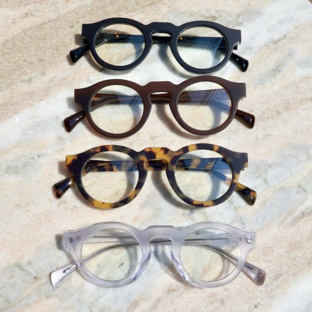 【人気モデル入荷】

brand : Jacques Durand
model : 106, 506, 355

Jacques Durandの人気モデル、106, 506, 355が入荷いたしました。
現在、カラーも幅広くご用意しております。

掲載モデル以外にも、店頭には複数ラインナップをご用意しております。

ぜひ店頭にてお試しください。

shop data 
::: ボズュー麻布 :::
最寄り駅 麻布十番駅
5b出口から徒歩約1分
住所 106-0045
東京都港区麻布十番1-10-12須田ビル 1F
03-6230-9983
azabu@beauxyeux.jp 

Jacques Durand’s popular models — 106, 506, and 355 — have just arrived.
A wide range of colors is currently available.

In addition to the featured models, we carry various other options in-store.

We invite you to visit and try them on.

Shop Information 
::: Beauxyeux Azabu :::
Nearest Station: Azabu-Juban Station
Approximately 1-minute walk from Exit 5b
Address: 1F Suda Building, 1-10-12 Azabu-Juban, Minato-ku, Tokyo 106-0045
03-6230-9983
azabu@beauxyeux.jp

@beauxyeux_jiyugaoka