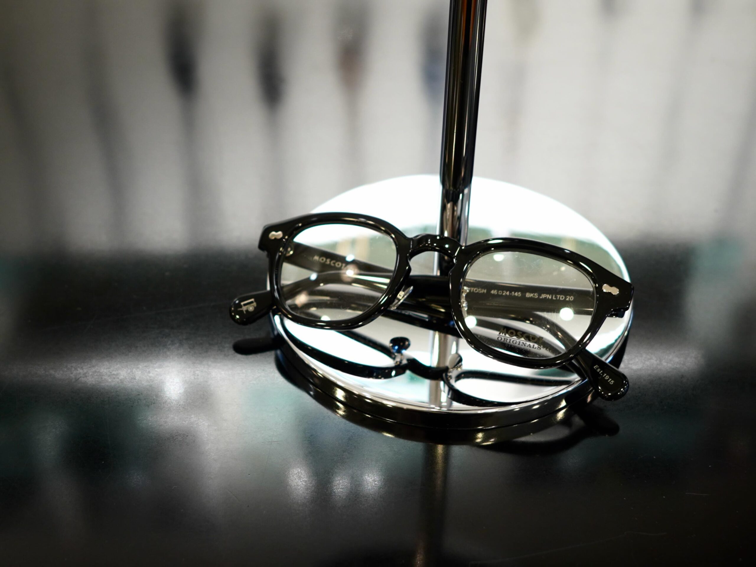 brand: MOSCOT
model:LEMTOSH
col: BKS JPN LTD 20
モスコットを代表するLEMTOSHより新作のジャパンリミテッドが入荷しました。
サイズは、46size,49sizeの2サイズご用意しております。
カシメ飾りは、MILTZENに用いられているものを特別に使用。
鼻パッドはチタン製のものが付いています。
毎回人気の高いジャパンリミテッド、是非お試しください。
商品に関するお問い合わせはDM、お電話、メールでも受付しておりますのでお気軽に問い合わせください。
shop data
最寄り駅 自由が丘
正面口出口から歩いて約5分です。
住所 152-0035
東京都目黒区自由が丘1-16-13ヒルズ自由が丘1F
03-5731-6612
info@beauxyeux.jp
A new Japan Limited edition of the LEMTOSH, a flagship model from Moscot, has arrived.
Available in two sizes: 46 and 49.
The rivet embellishments are specially made using the same material as the MILTZEN model.
The nose pads are made of titanium.
The Japan Limited edition is always popular, so please give it a try.
For product inquiries, please feel free to contact us via DM, phone, or email.
shop information
SHOP beauxyeux Jiyugaoka
ZIPCODE 152-0035
1F Hills Jiyugaoka 1-16-13
Jiyugaoka Meguro-ku Tokyo JAPAN
+81-35731-6612
info@beauxyeux.jp
@beauxyeux_azabu
@moscotnyc