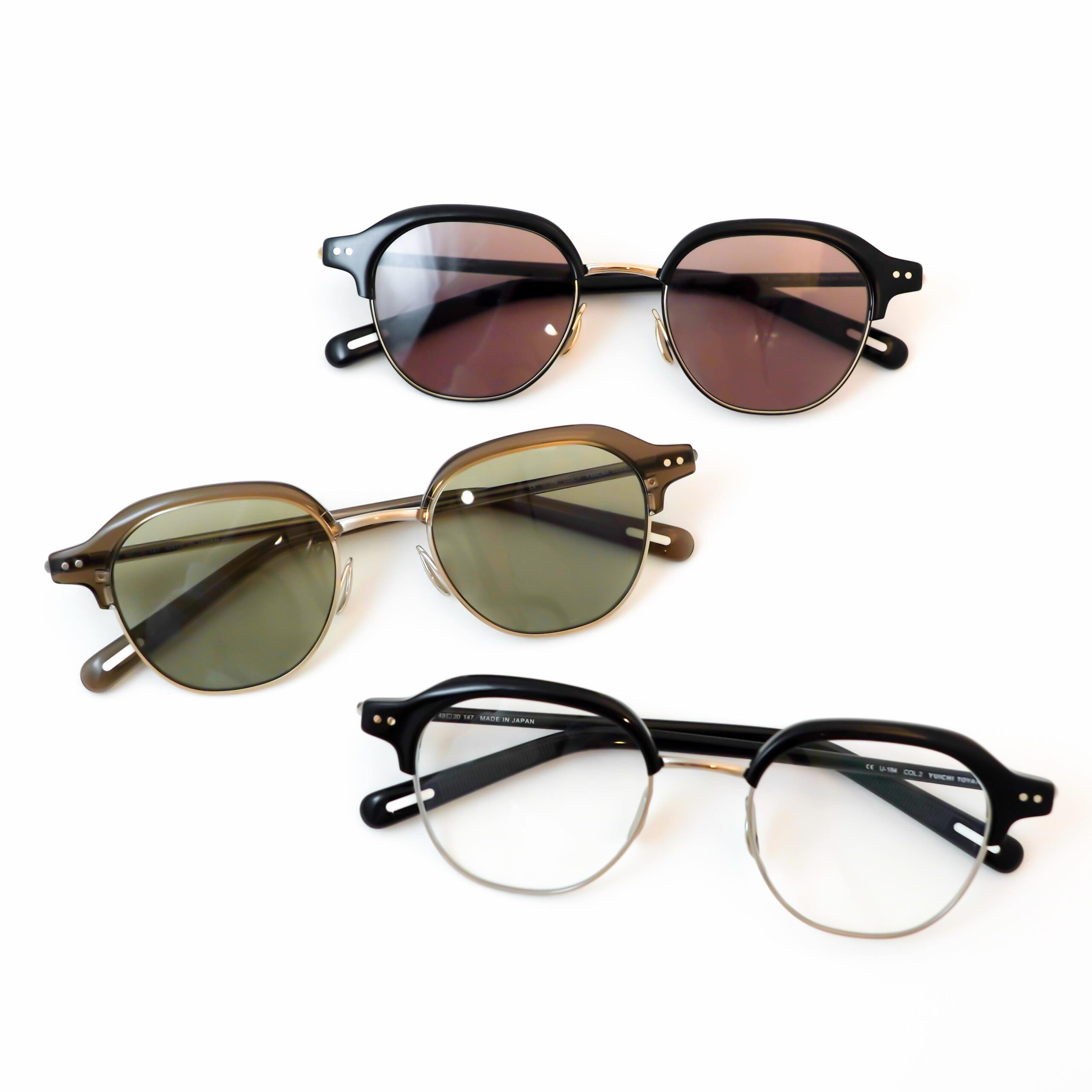 【YUICHI TOYAMA. - 新作 U-184 DUD 入荷】
brand : YUICHI TOYAMA.
model : U-184 DUD
color : 01, 02, 03
YUICHI TOYAMA.より、新作「U-184 DUD」が入荷いたしました。
『PINCH - ピンチ -』をテーマに、“つまむ”という動作から着想を得たデザイン。
柔和なヘキサゴンシェイプをベースに、程よくボリュームを持たせたブローラインと、繊細なメタルリムを組み合わせています。
今回は3色が入荷。
「col.01」はブラック×ゴールドに、赤みのあるブラウンレンズを合わせたサングラス仕様。
「col.02」はブラック×シルバー。コントラストを抑えたシャープな配色で、フレームの造形が際立ちます。
「col.03」はクリアベージュ系の生地に、マット仕上げのゴールドを組み合わせ、落ち着いたグリーンレンズを合わせたサングラス仕様です。
サーモント×ヘキサゴンという一見個性的なデザインながら、柔らかなラインと絶妙なバランスで、非常に掛けやすい仕上がりです。
ぜひ店頭にてお試しください。
shop data
::: ボズュー麻布 :::
最寄り駅 麻布十番駅
5b出口から徒歩約1分
住所 106-0045
東京都港区麻布十番1-10-12須田ビル 1F
03-6230-9983
azabu@beauxyeux.jp
Introducing the new “U-184 DUD” from YUICHI TOYAMA.
Designed around the theme of “PINCH,” the frame draws inspiration from the simple gesture of pinching something between the fingers.
A softly contoured hexagonal shape is combined with a moderately substantial browline and delicate metal rims.
Available in three colorways.
“col.01” combines black and gold with reddish-brown lenses for a sunglass style.
“col.02” features black and silver, creating a clean, understated contrast that highlights the distinctive shape of the frame.
“col.03” pairs translucent beige-toned acetate with matte-finished gold metal and muted green lenses for a sunglass style.
While the combination of a browline design and hexagonal shape may appear distinctive at first glance, its soft lines and well-balanced proportions make it remarkably easy to wear.
We invite you to experience it at our store.
Shop Information
::: Beauxyeux Azabu :::
Nearest Station: Azabu-Juban Station
Approximately 1-minute walk from Exit 5b
Address: 1F Suda Building, 1-10-12 Azabu-Juban, Minato-ku, Tokyo 106-0045
03-6230-9983
azabu@beauxyeux.jp
@beauxyeux_jiyugaoka