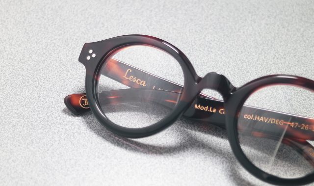 Lesca Lunetier定番モデル”La Corb’s”当店初入荷のレアカラー